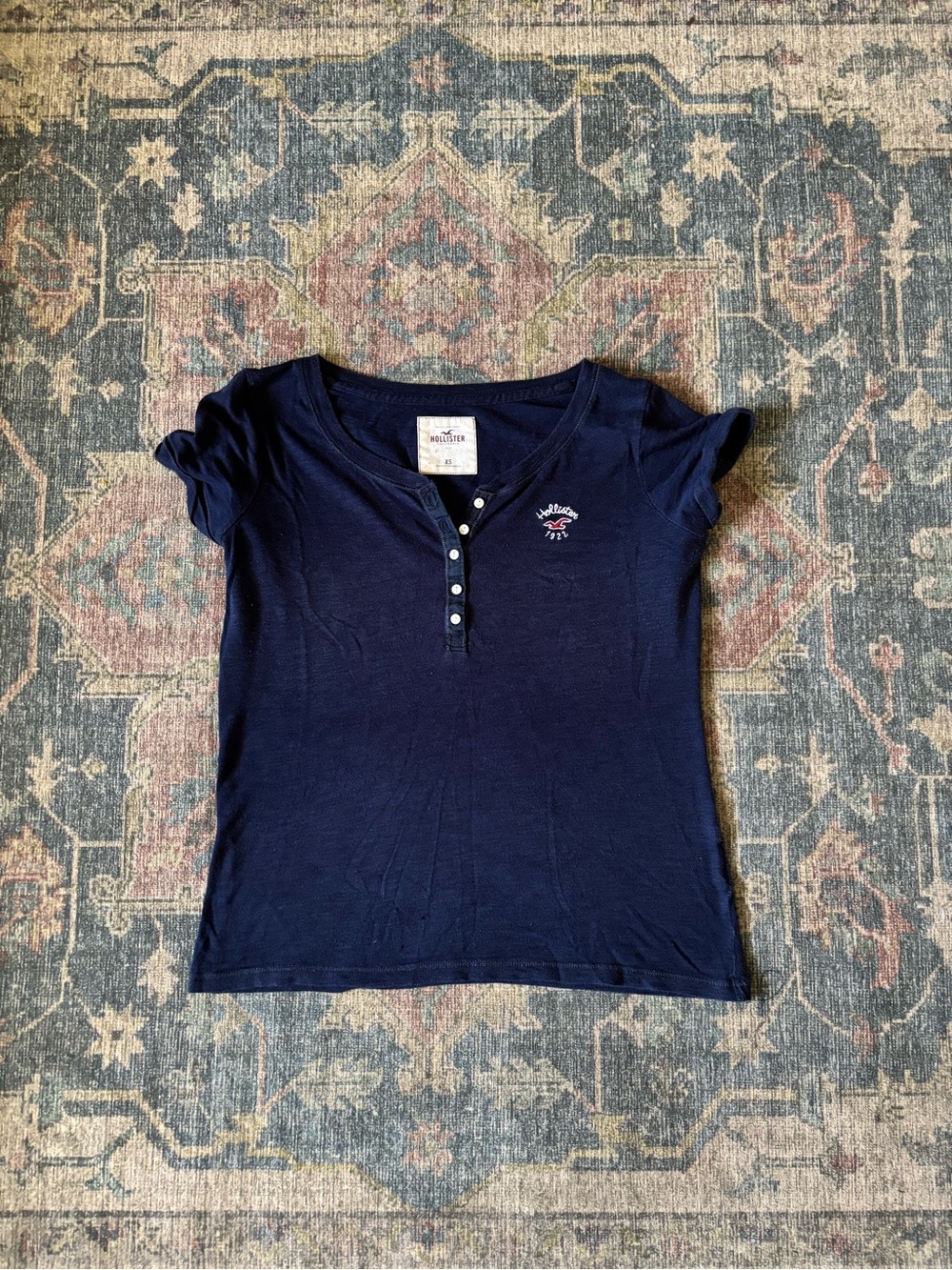 Vintage 2000s Hollister Navy Short-Sleeve Henley Tee - Picture 1 of 4